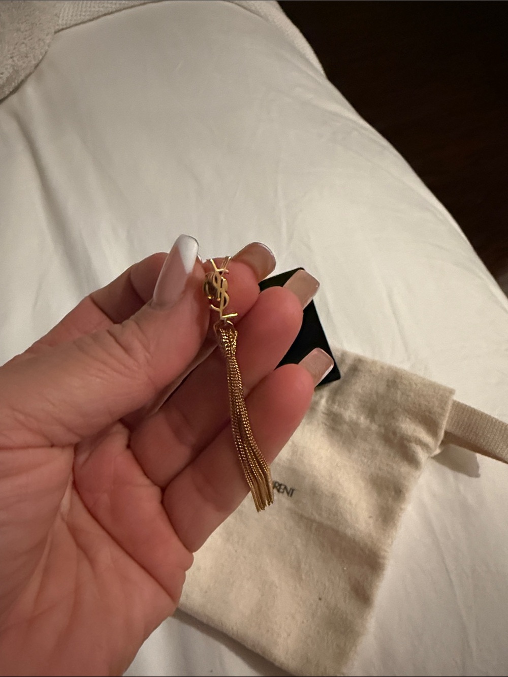 YSL SAINT LAURENT CASSANDRE THREADER EARRINGS IN METAL - Picture 6 of 7